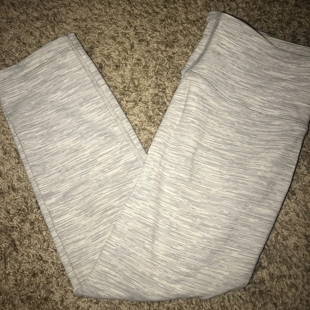 EUC lululemon wunder unders 21” crop